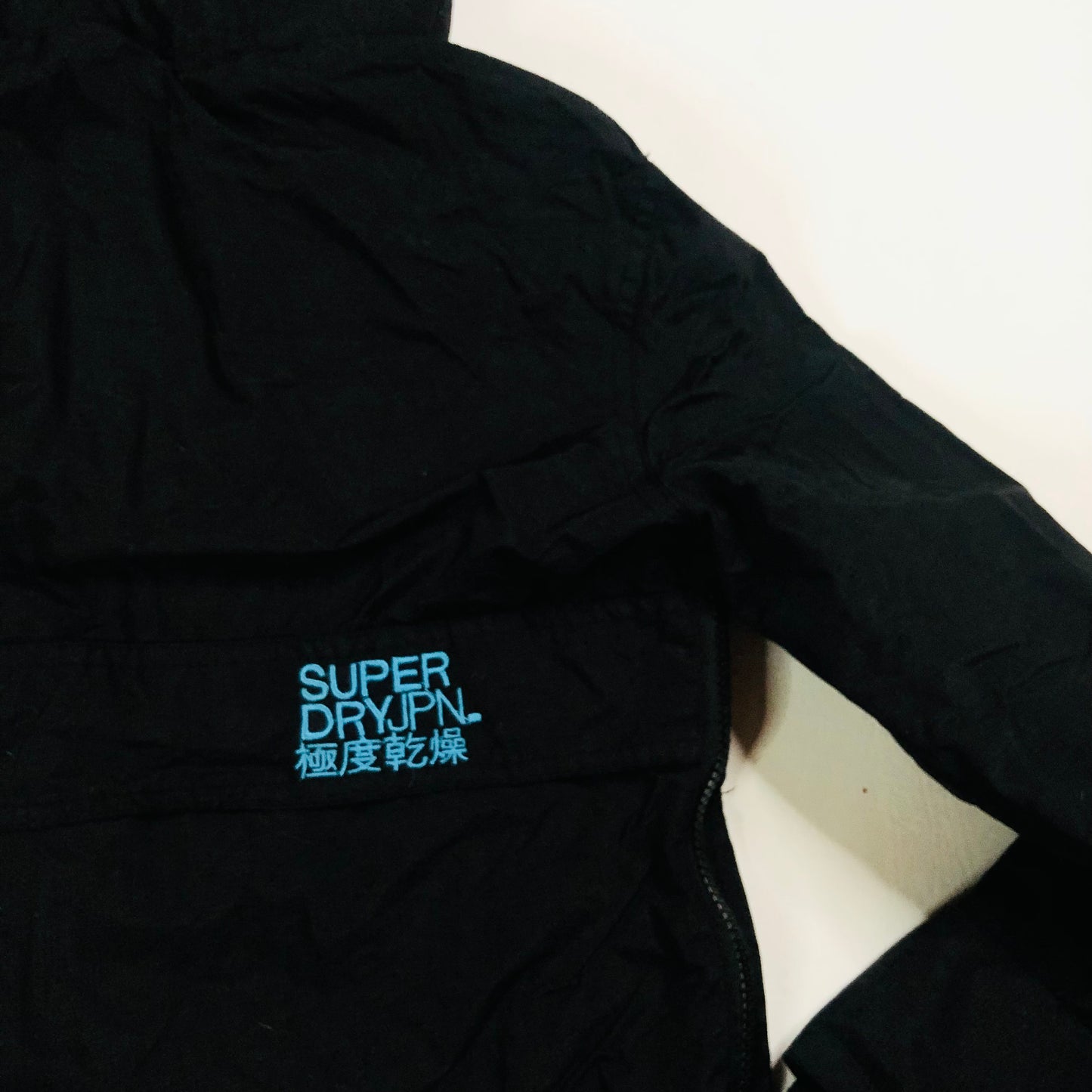 Superdry women's Black Pop Zip Wind Cagoule Jacket Size Small (UK 8)