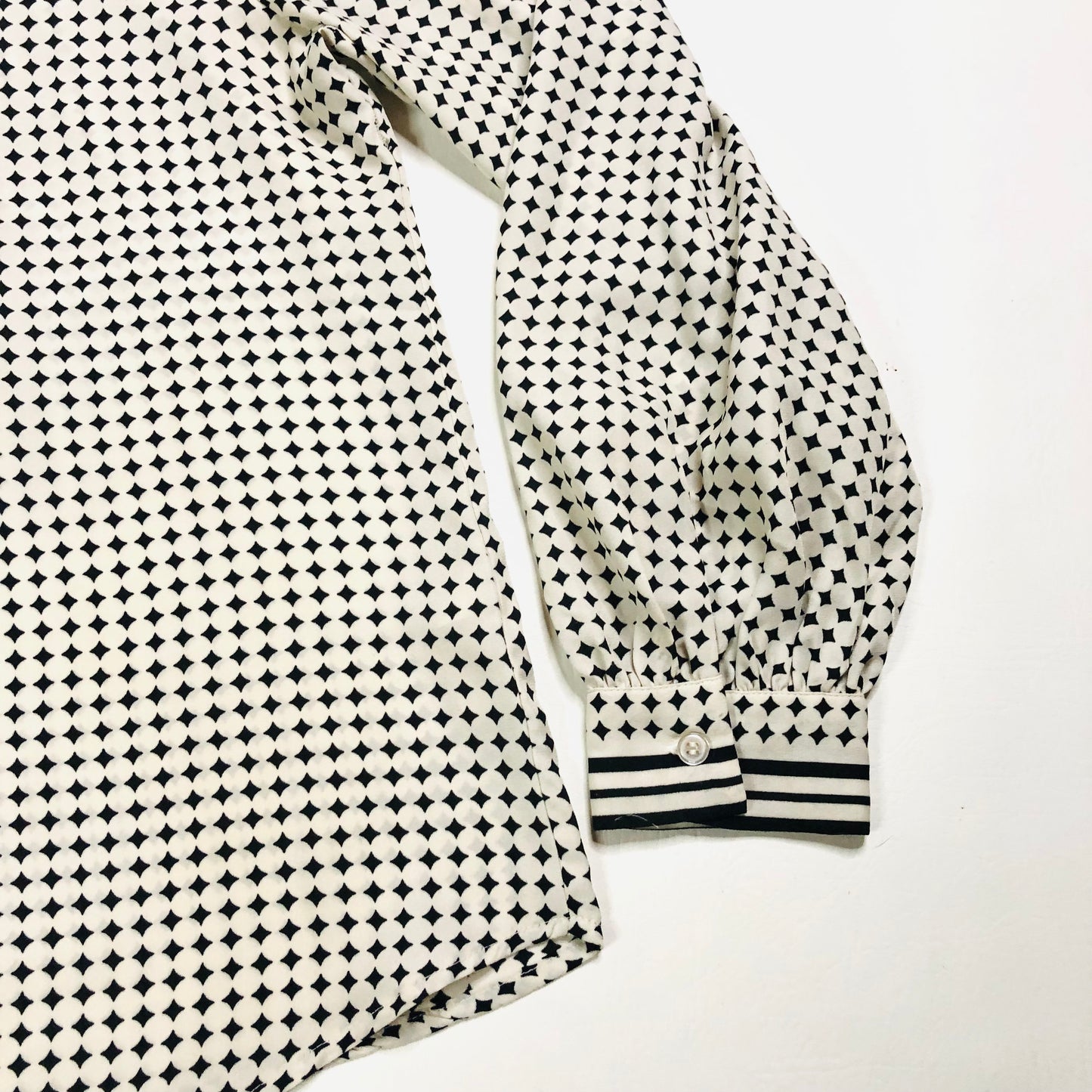Max Studio Black & Ivory Women’s Button Front Fitted Blouse Size Large (12/14)