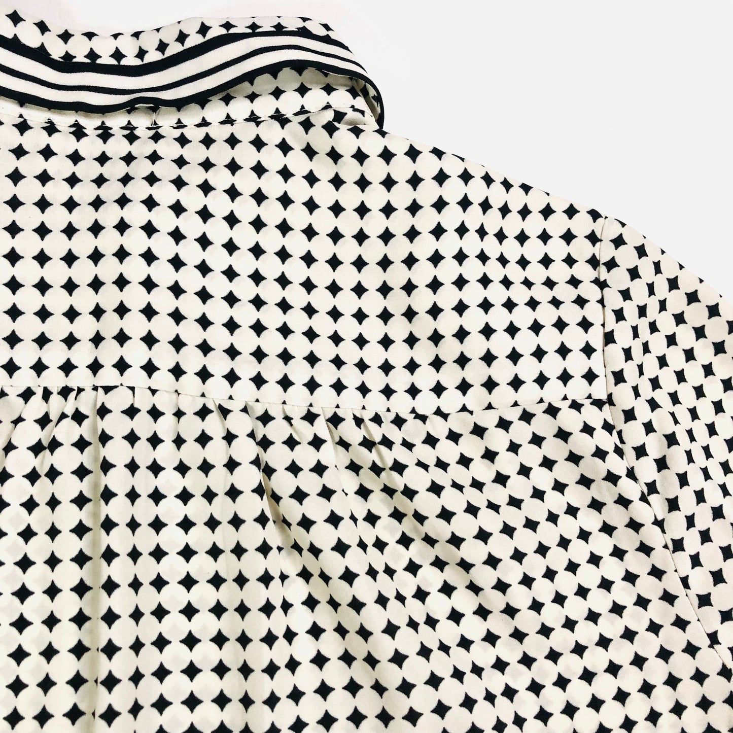 Max Studio Black & Ivory Women’s Button Front Fitted Blouse Size Large (12/14)