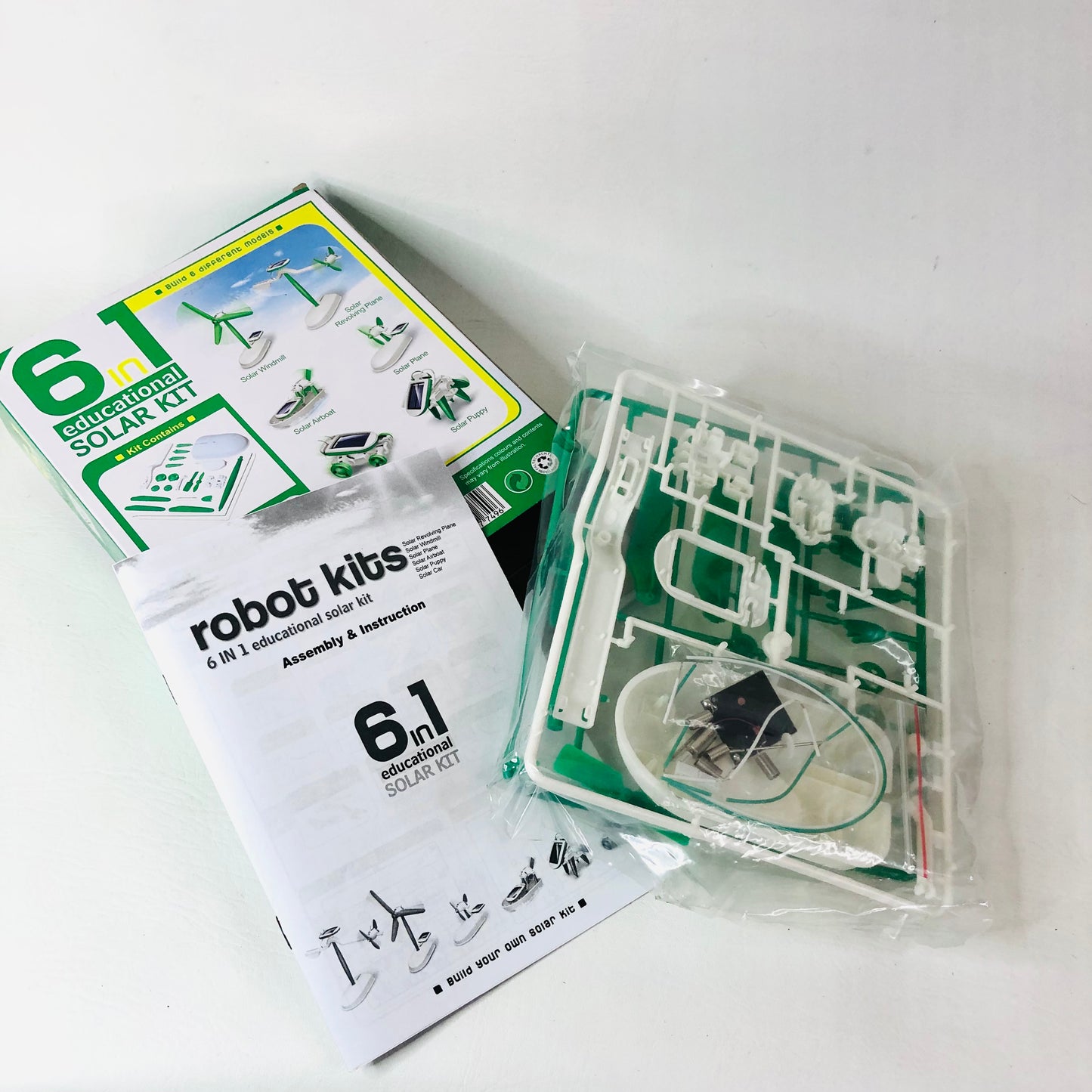Solar Science - 6 in 1 Educational Build Your Own Solar Robot Kit - Ages 10+