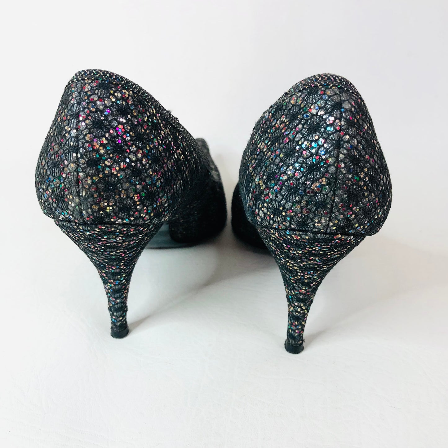 Round Towners By Stead & Simpson Grey Lace & Glitter Vintage Court Shoes Size 4