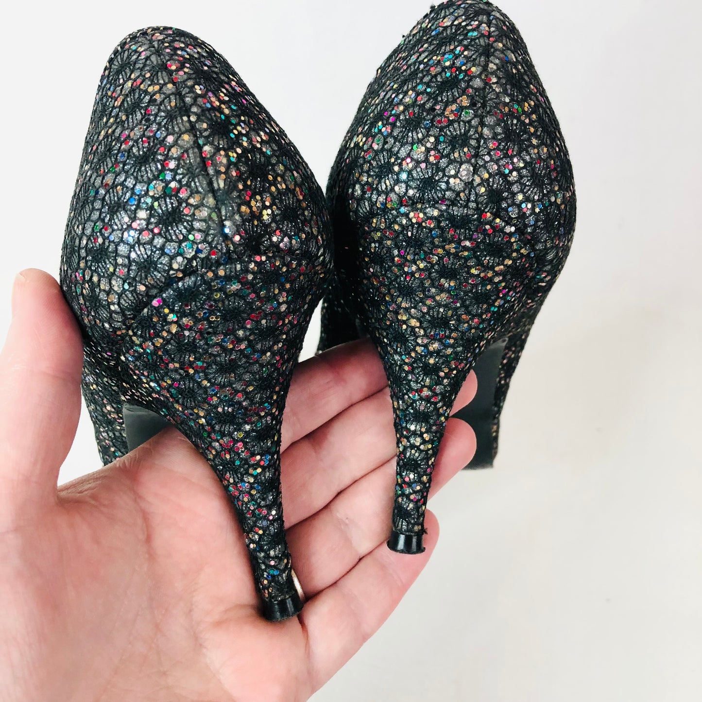 Round Towners By Stead & Simpson Grey Lace & Glitter Vintage Court Shoes Size 4