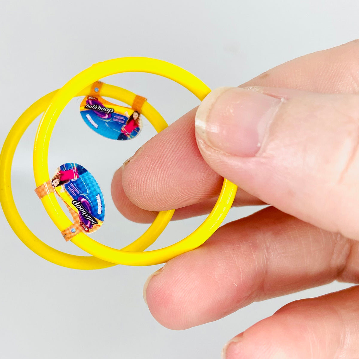 ZURU 5 | Mini Brands | Series 1 | Outdoor Toy Bundle | Water Balloons | Frisbee | 2x Hula Hoops
