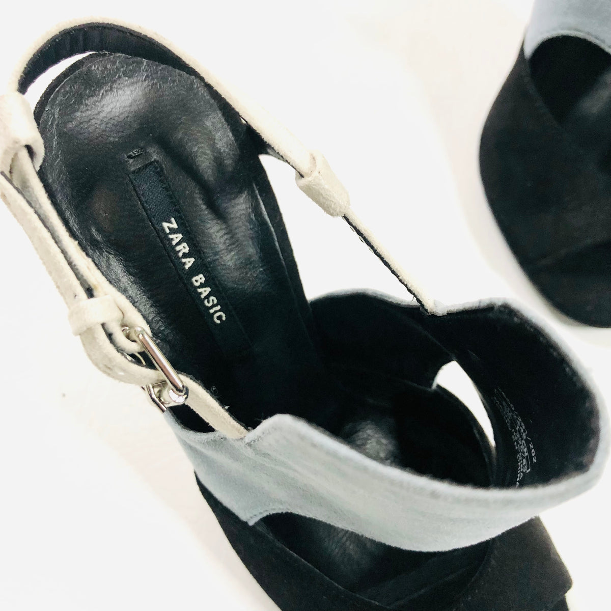 Zara | Colourblock Black & Pale Blue | Suede | Stiletto Cuff Heels | Size 2.5 / 3 (35)