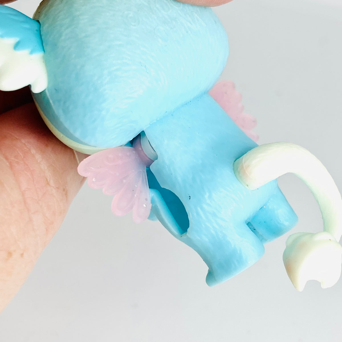 Magic Mixies | Mixlings | Blue Magique Mini Figure | Toy | (From Magic Castle Playset)