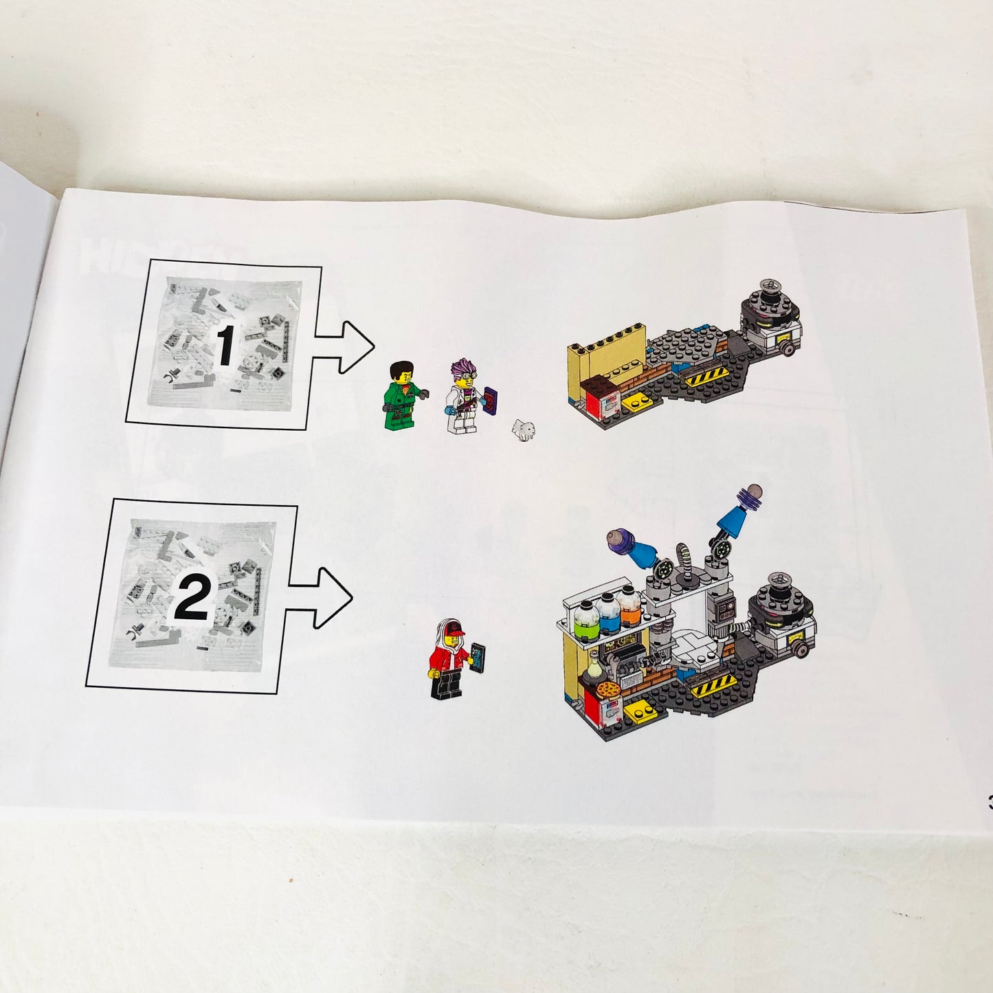Lego Hidden Side: J.B's Ghost Lab (70418) Complete  100% Complete 1/2 Unopened