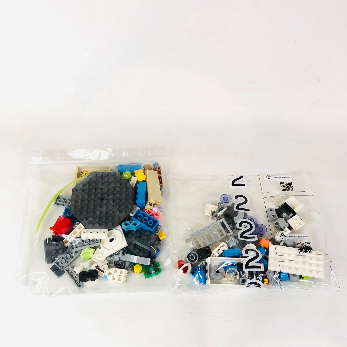 Lego Hidden Side: J.B's Ghost Lab (70418) Complete  100% Complete 1/2 Unopened