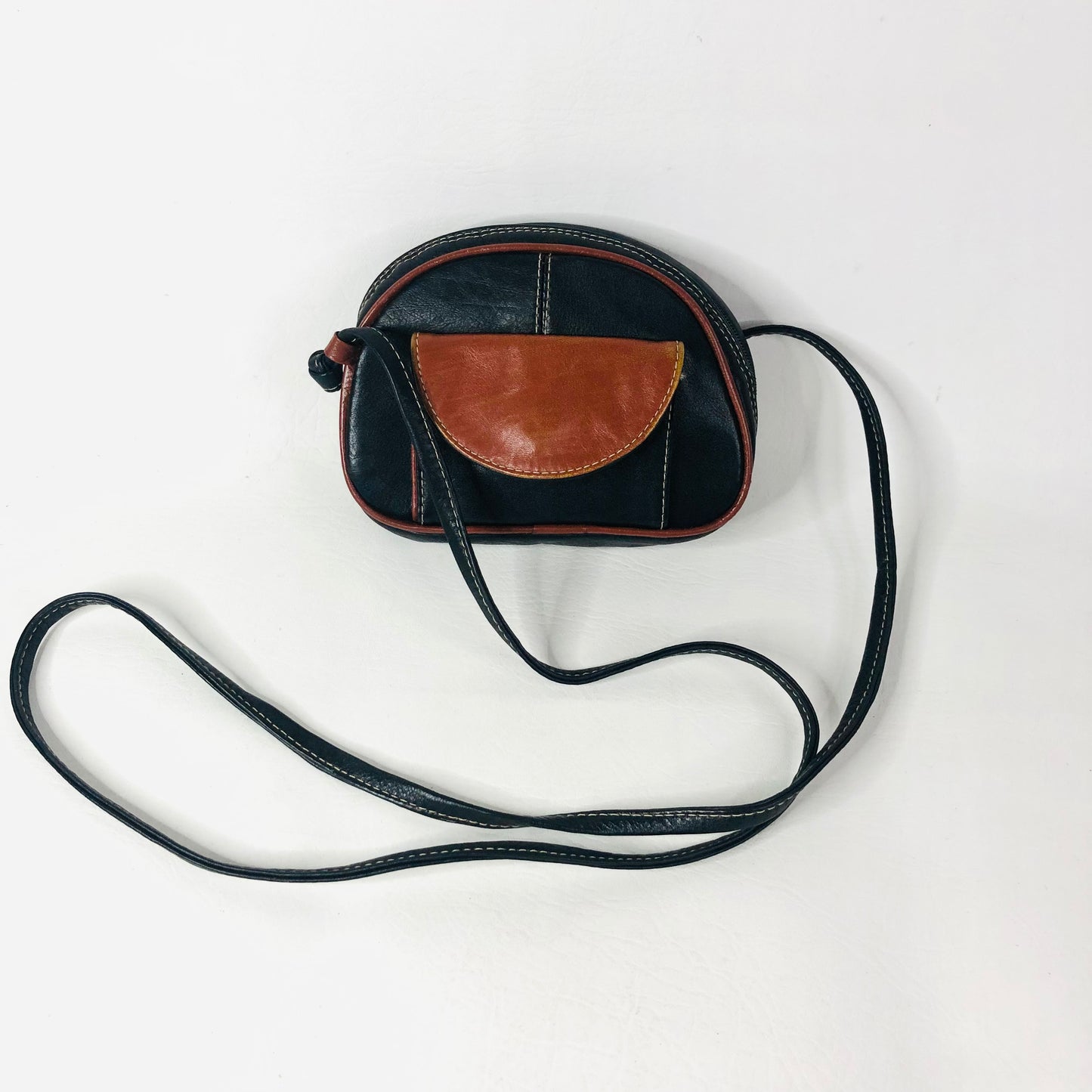 Vintage 1980s Black & Tan Leather Small Crossbody Mini Bag 17x11x5cm