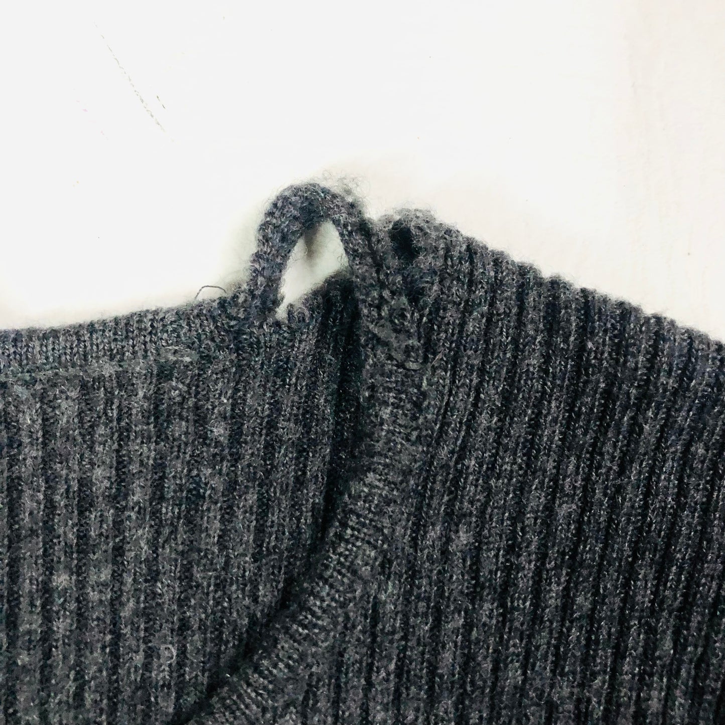 Marks & Spencer Ladies Grey Ribbed 100% Pure New Wool Long Sleeve Top Size 10 - Damaged