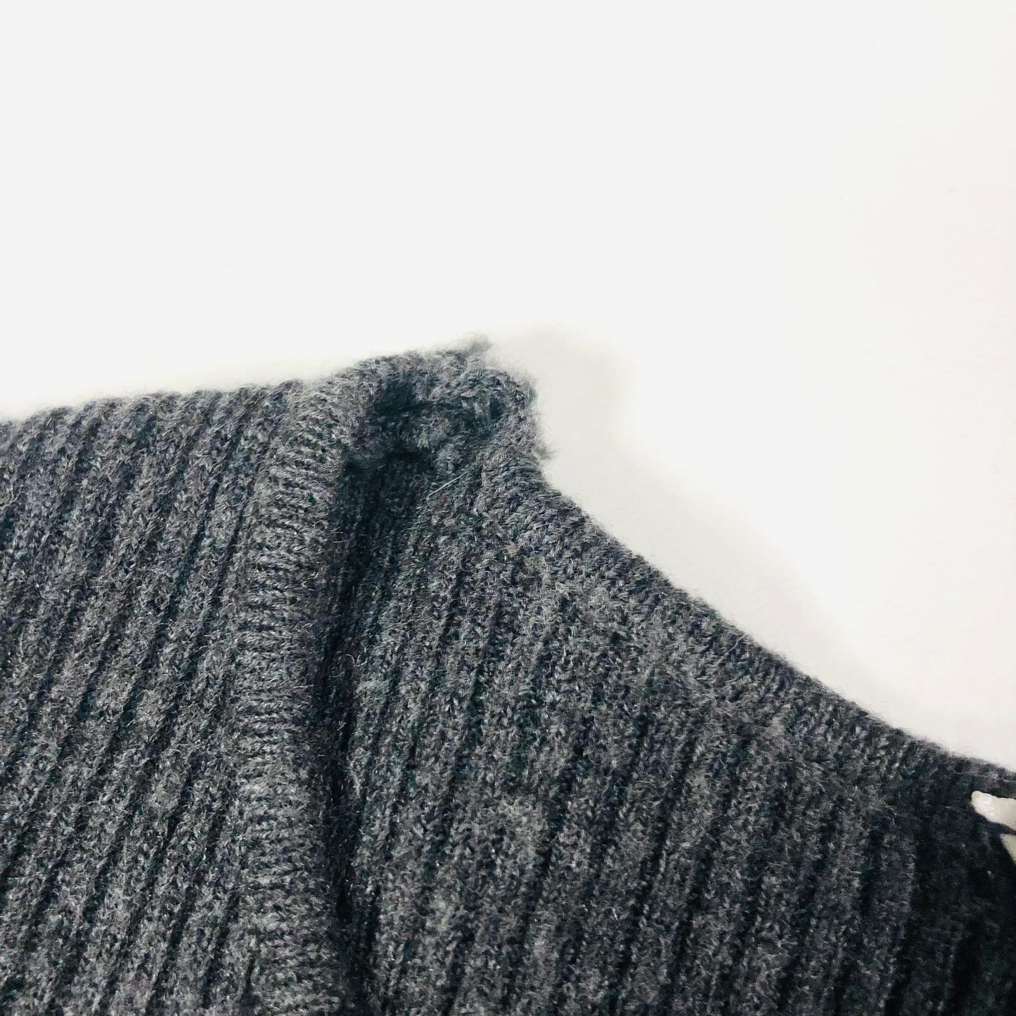 Marks & Spencer Ladies Grey Ribbed 100% Pure New Wool Long Sleeve Top Size 10 - Damaged
