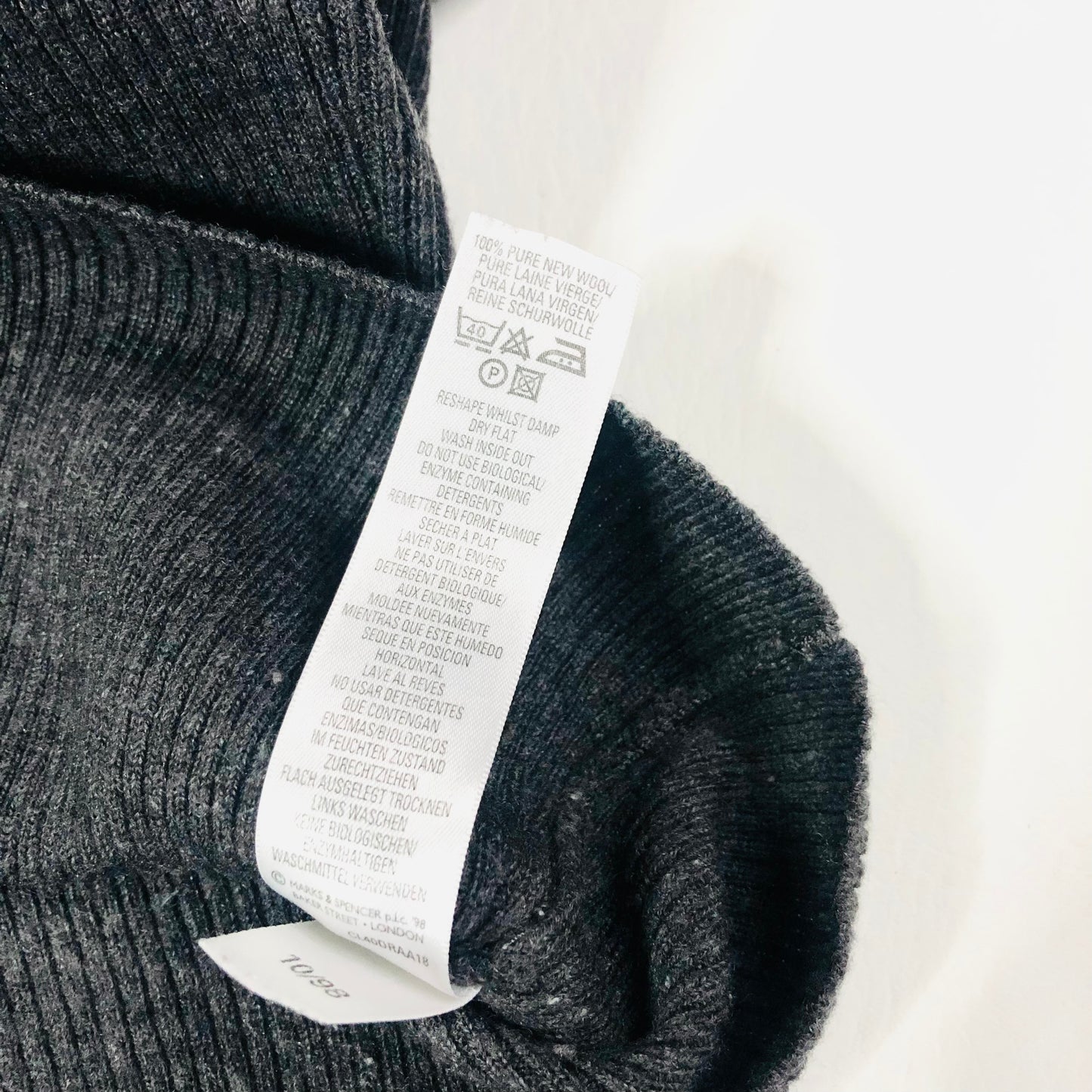 Marks & Spencer Ladies Grey Ribbed 100% Pure New Wool Long Sleeve Top Size 10 - Damaged