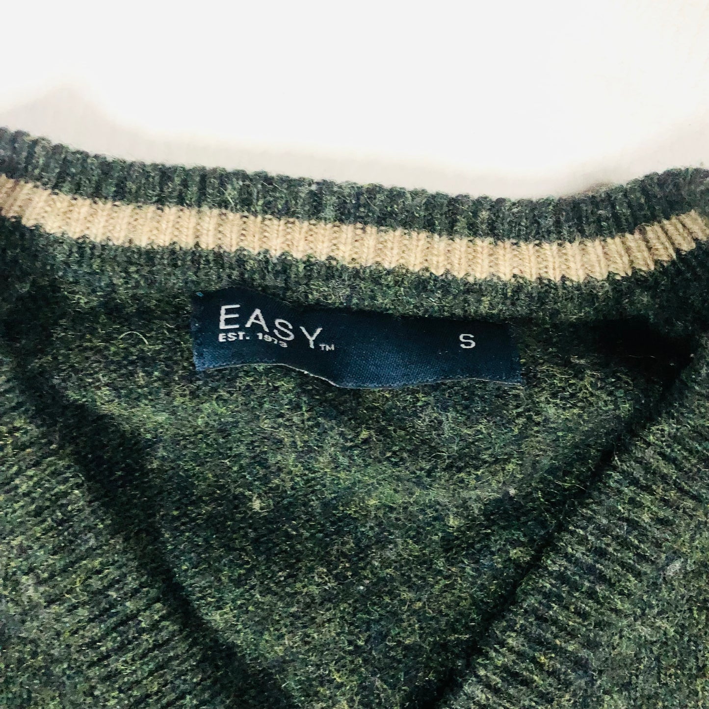 Easy (Matalan) Forest Green 100% Lambs Wool Mens V-neck Jumper Size Small