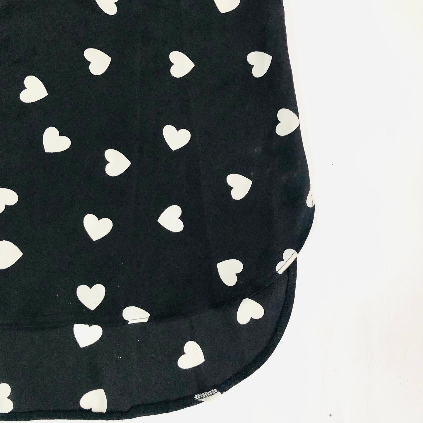 G21 Women's Black & White Longline Blouse Chiffon Shirt White Heart Pattern Size 14