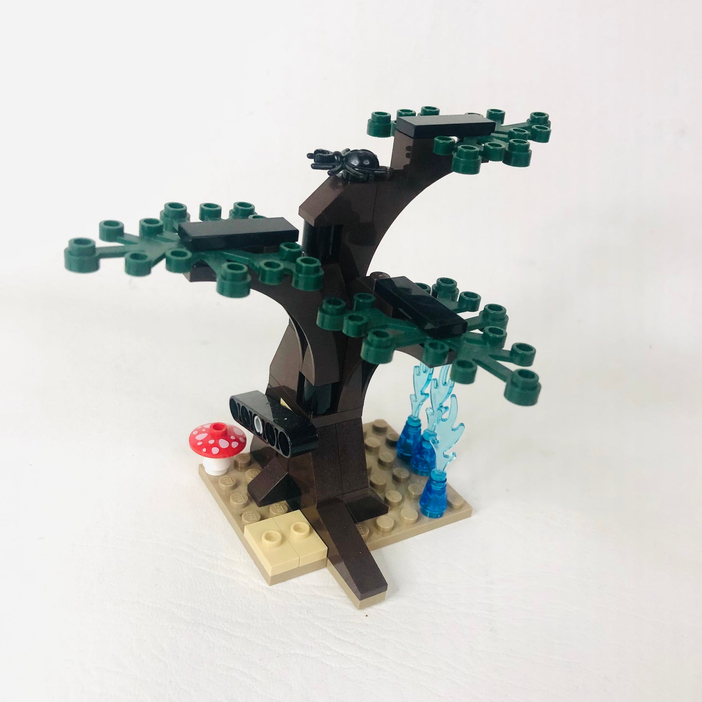 LEGO Harry Potter: The Forbidden Forest (4865) 100% Complete With Instructions and Minifigures