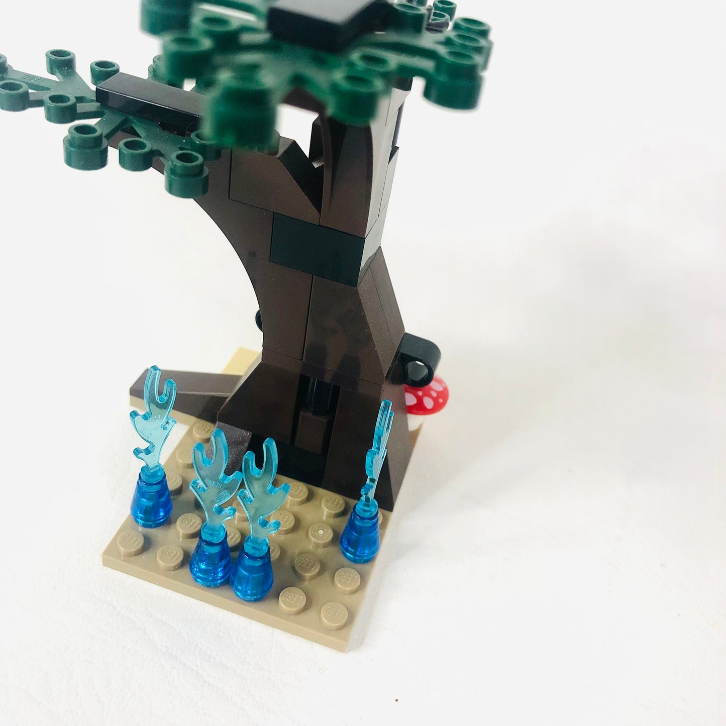 LEGO Harry Potter: The Forbidden Forest (4865) 100% Complete With Instructions and Minifigures