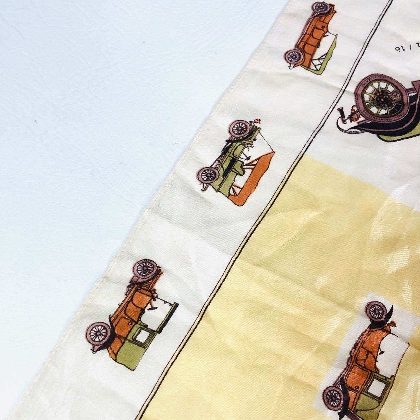 St Michael Made in Italy Vintage Faux Silk Old Cars Automobiles Cream Square 64cm Scarf