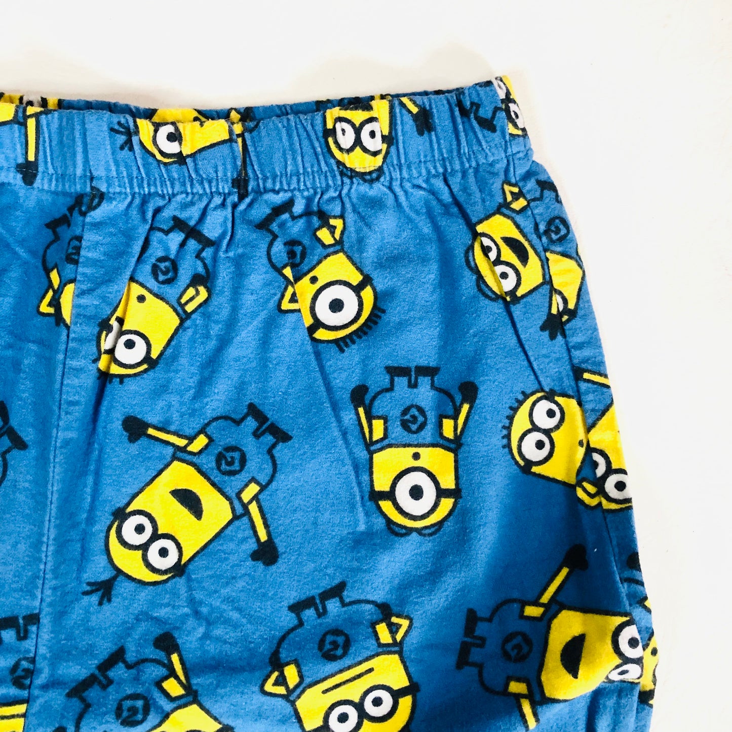 Childrens Unisex Minions Yellow & Blue Brushed Cotton Two Piece Button Down Pyjama Set Age 13 Years
