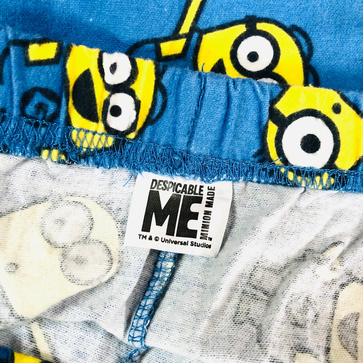 Childrens Unisex Minions Yellow & Blue Brushed Cotton Two Piece Button Down Pyjama Set Age 13 Years