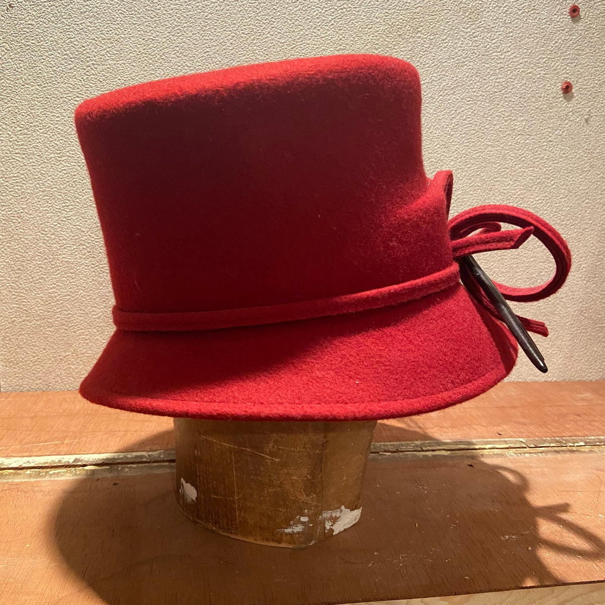 Vintage | Whiteley Hat Company | Wool Felt | Red & Black | 20s Style | Asymmetric Cloche | Winter Formal | Downton Abbey