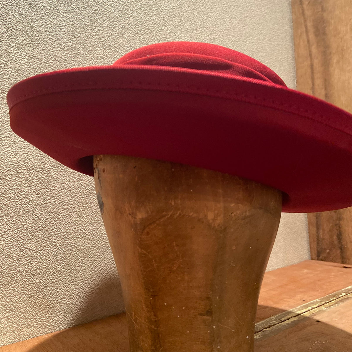 True Vintage | Kangol | Red | Upturned Breton Sailor Boater Hat | Pleated Band | 80s/90s | Formal Wedding Ascot | Classic | Made in GB
