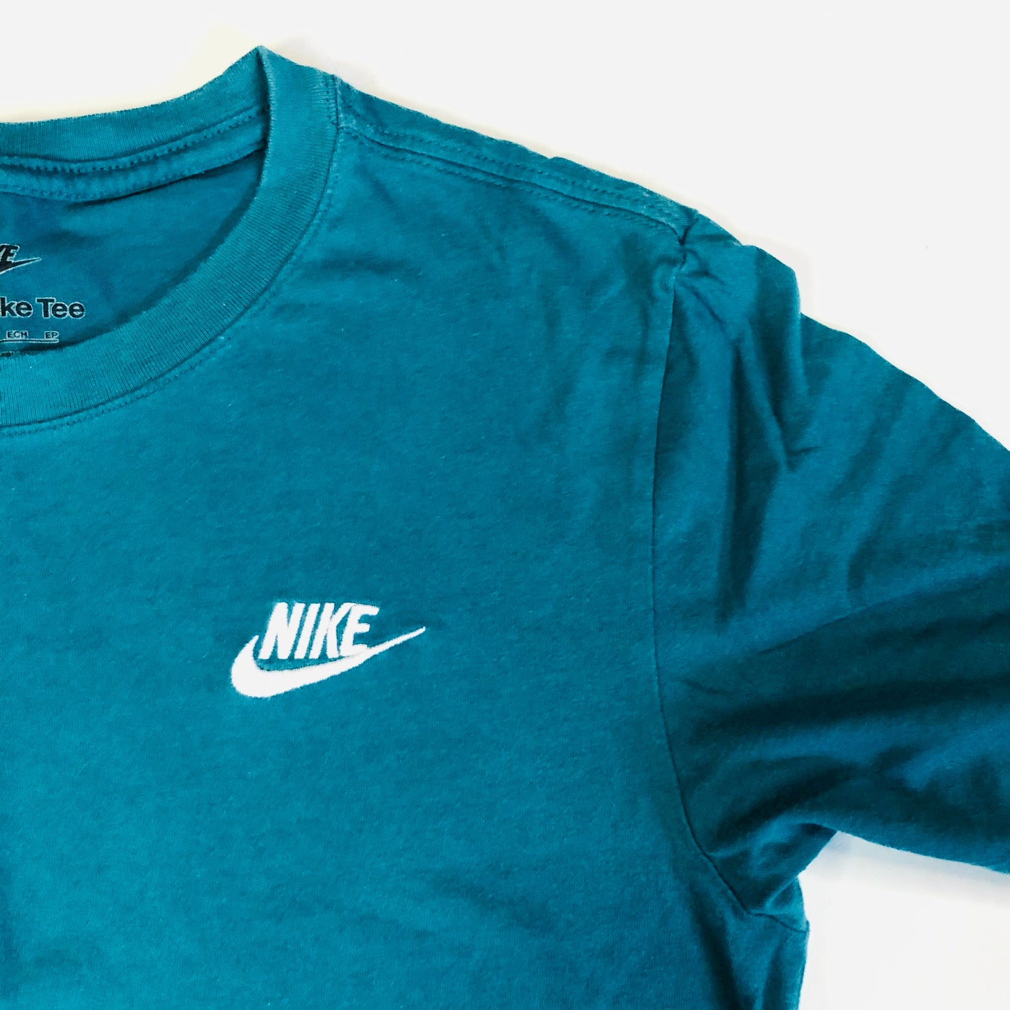 Nike Sportswear Mens Swoosh Logo T Shirt in Teal Blue/green The Nike Tee XS