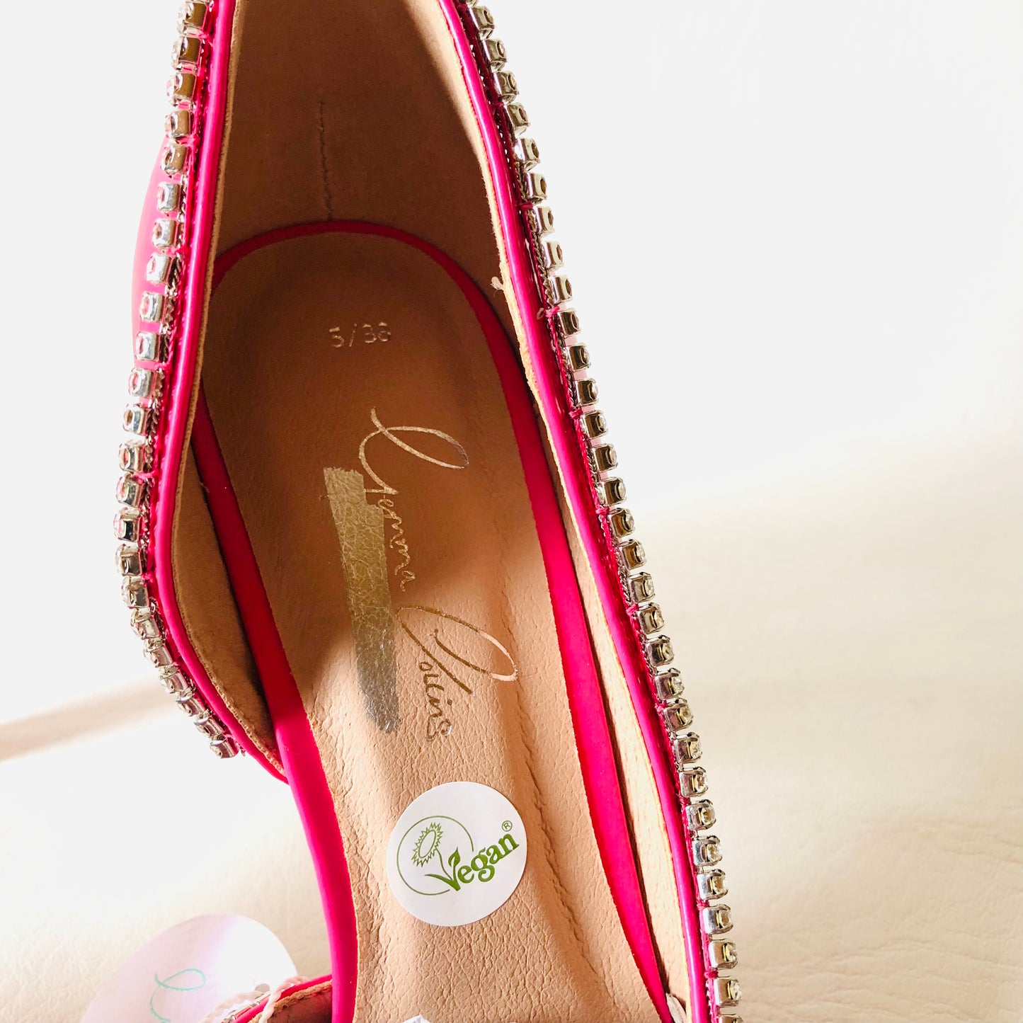 New Look Gemma Collins Too Glam To Give A Pink Diamanté Court Shoe Heels Size 5 NEW
