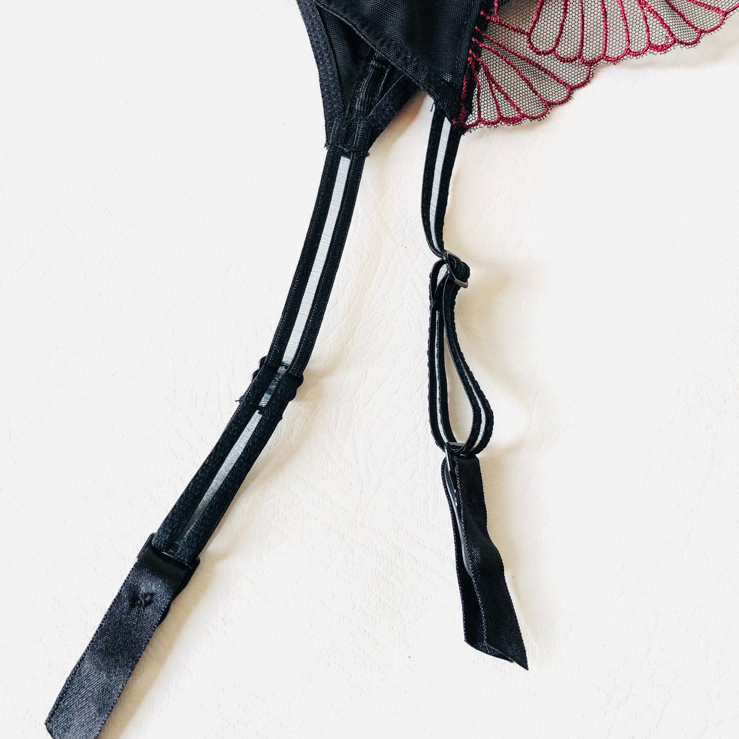 Gossard Illusion Black Red Lace Suspender Belt Lingerie Size XL (16) NEW RRP £29