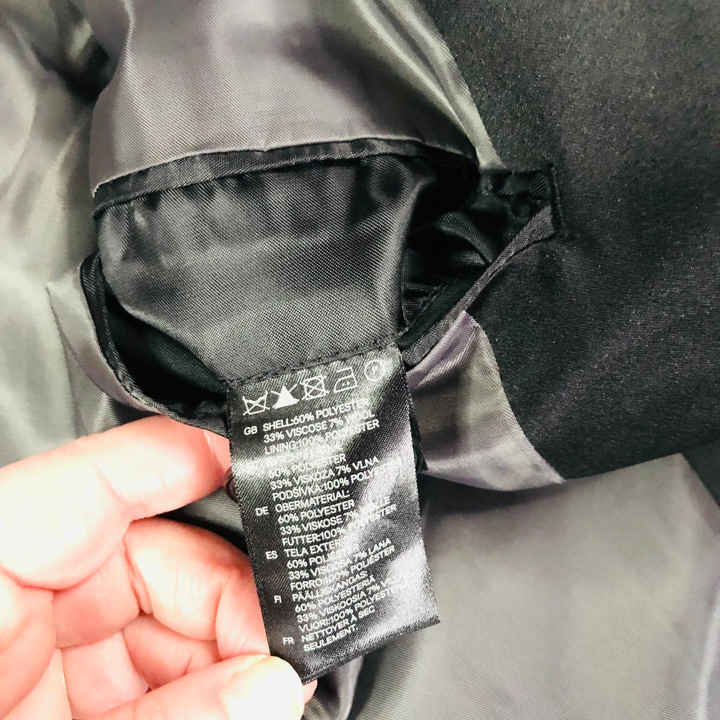 H&M Mens Classic Black Slim Fit Tuxedo Tux Dinner Suit Jacket Size 36R