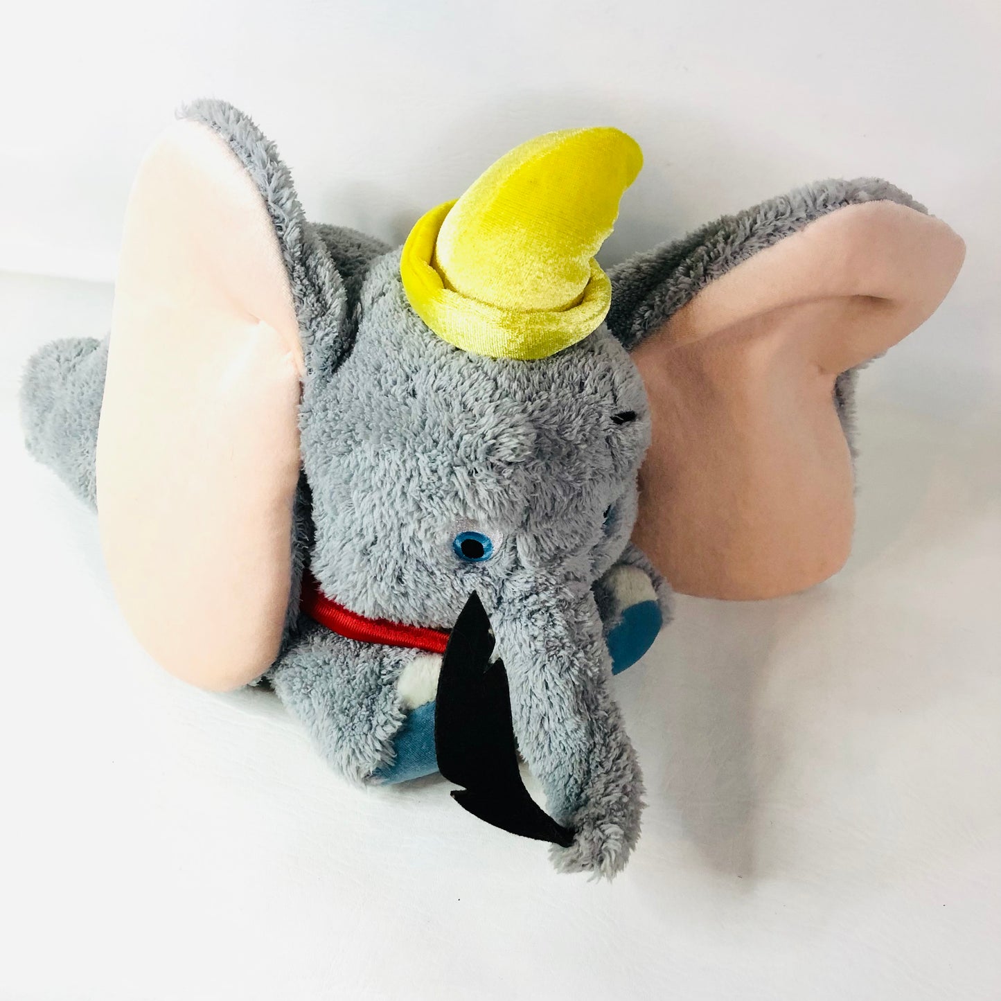 Disney Parks Dumbo With Feather Plush Soft toy 15” Rare Vintage New With Tags