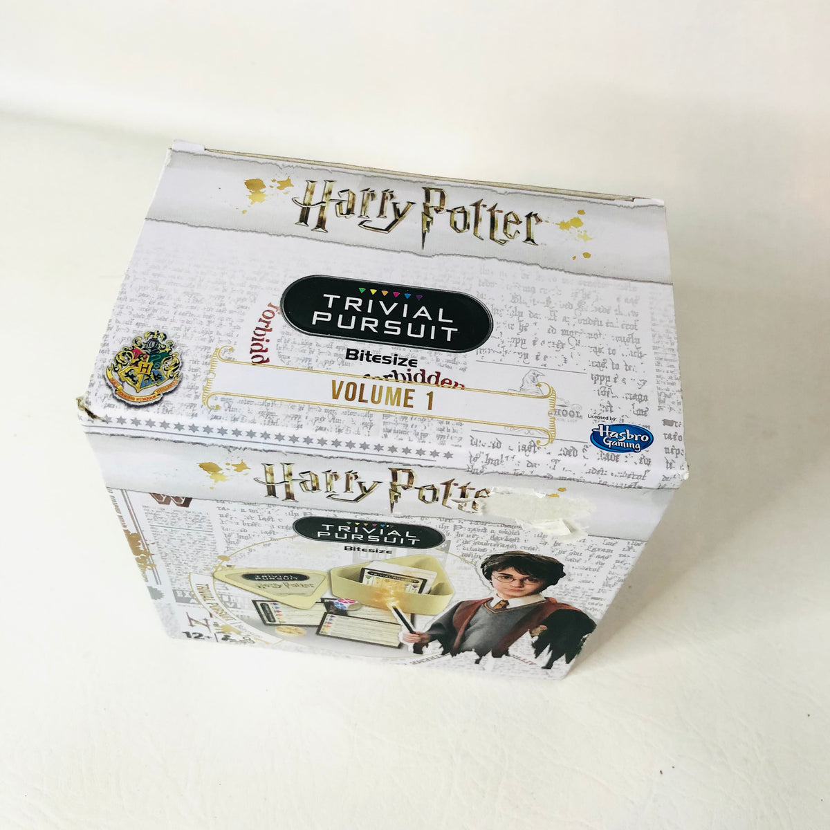 Hasbro Trivial Pursuit Bitesize Harry Potter Volume 1 Travel Quiz Card Game NEW