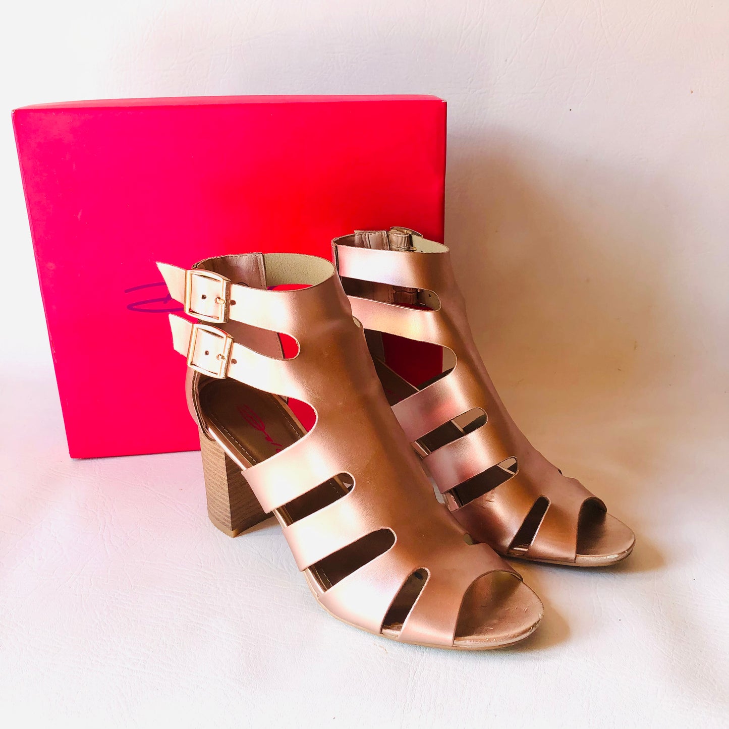 Dolcis Rose Gold Strappy Gladiator Style Block Sandal Heels Size 6 (39)