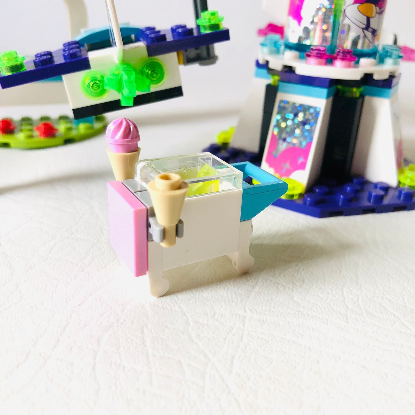 LEGO FRIENDS: Amusement Park Space Ride (41128) 100% Complete With Instructions & Minifigures & Box