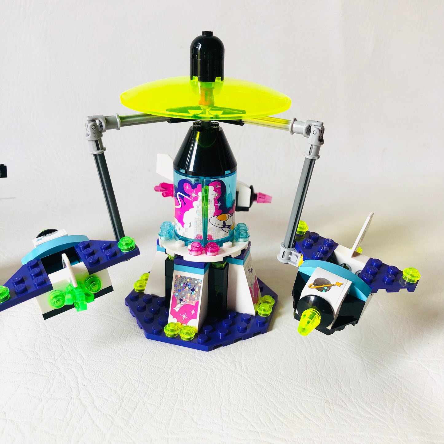 LEGO FRIENDS: Amusement Park Space Ride (41128) 100% Complete With Instructions & Minifigures & Box