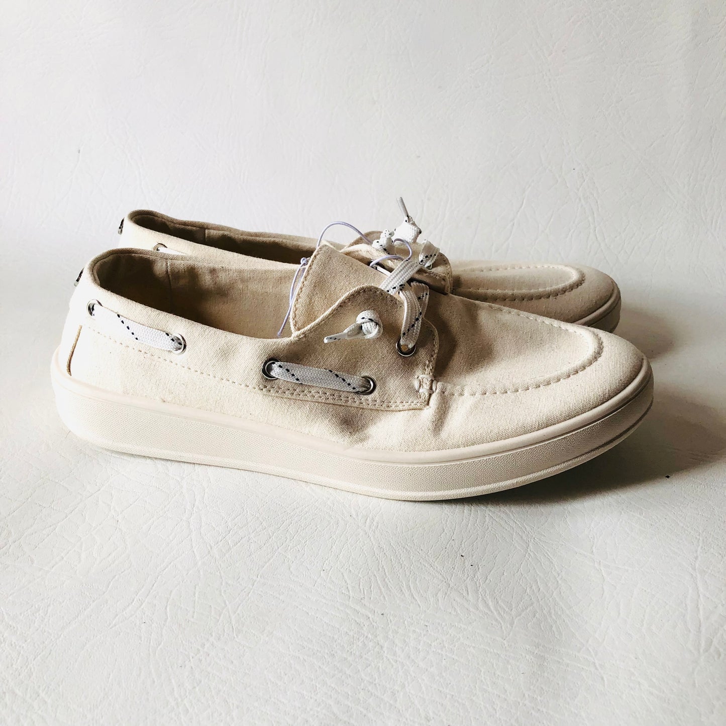 Steve Madden Girl Natural Canvas Cream Galley Boat Sneaker Size UK 7 (EU 40)NEW