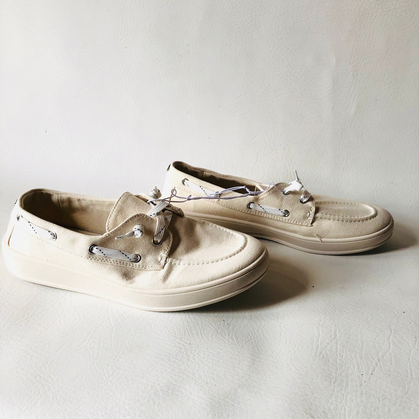 Steve Madden Girl Natural Canvas Cream Galley Boat Sneaker Size UK 7 (EU 40)NEW