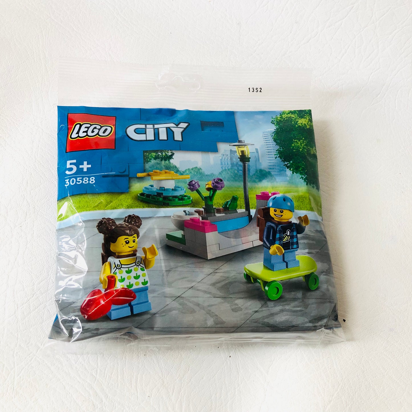 LEGO CITY: Kids’ Playground (30588) Polybag Brand NEW Sealed