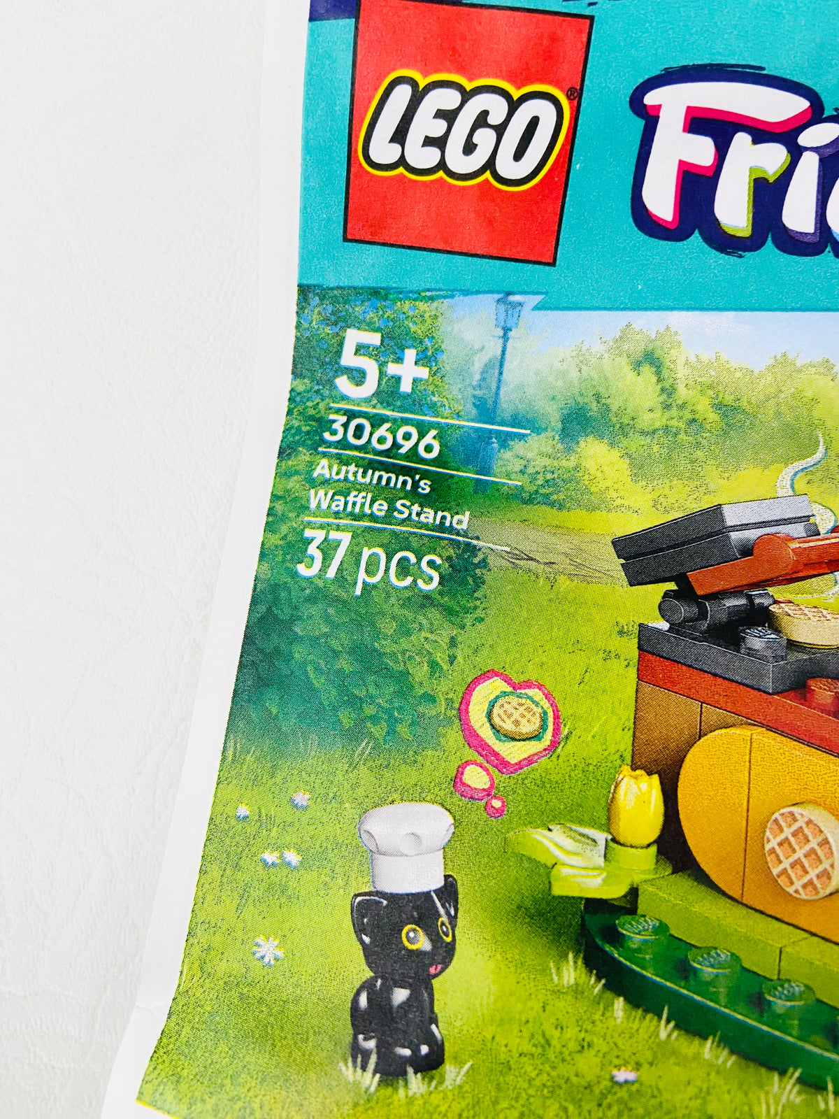 LEGO Friends: Autumn's Waffle Stand (30696) Paper Bag Polybag Set NEW