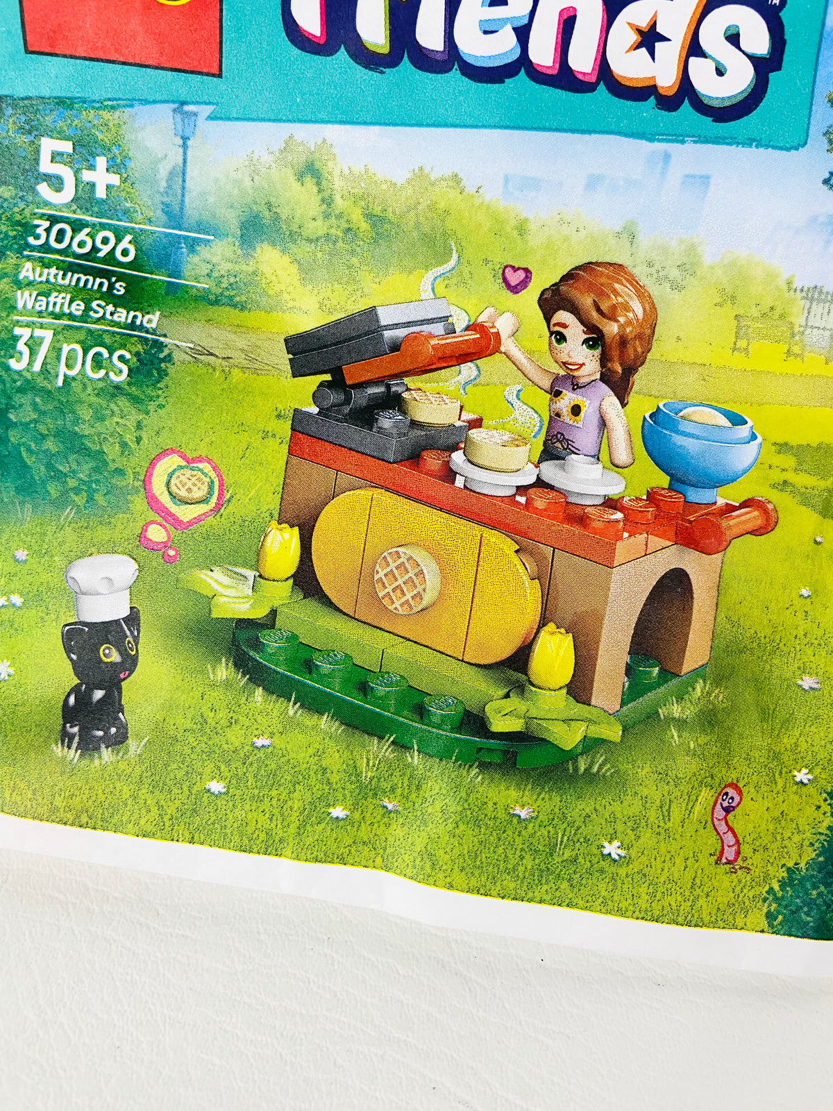 LEGO Friends: Autumn's Waffle Stand (30696) Paper Bag Polybag Set NEW