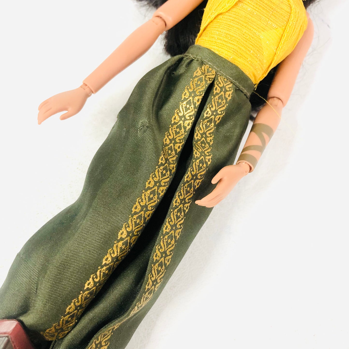 Disney Store official RAYA And The Last Dragon doll 11”