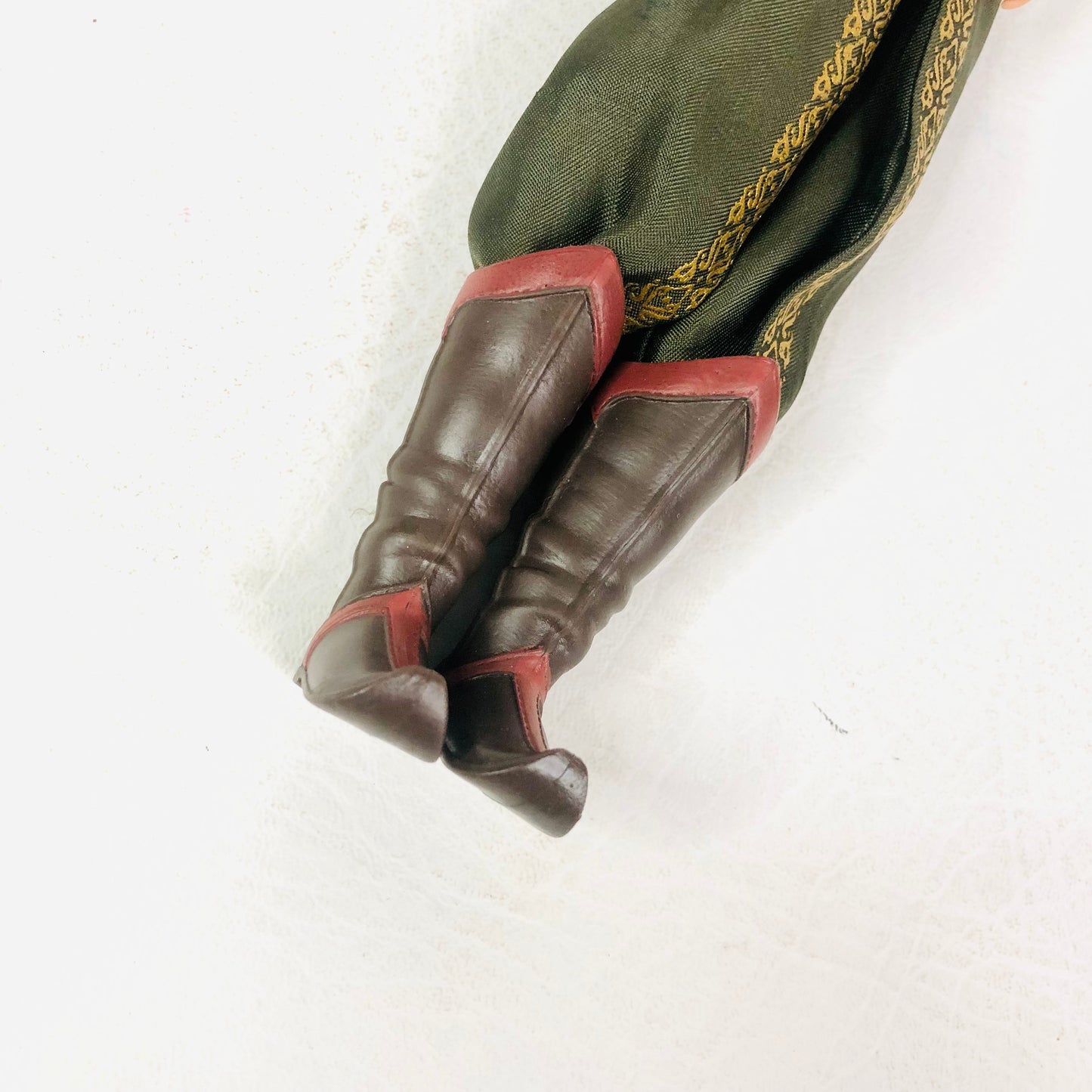Disney Store official RAYA And The Last Dragon doll 11”