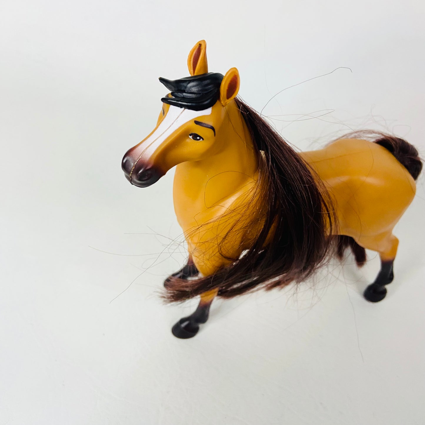 Bundle of 6 Dreamworks Mattel Spirit Untamed Riding Free Wild Horses & Saddles