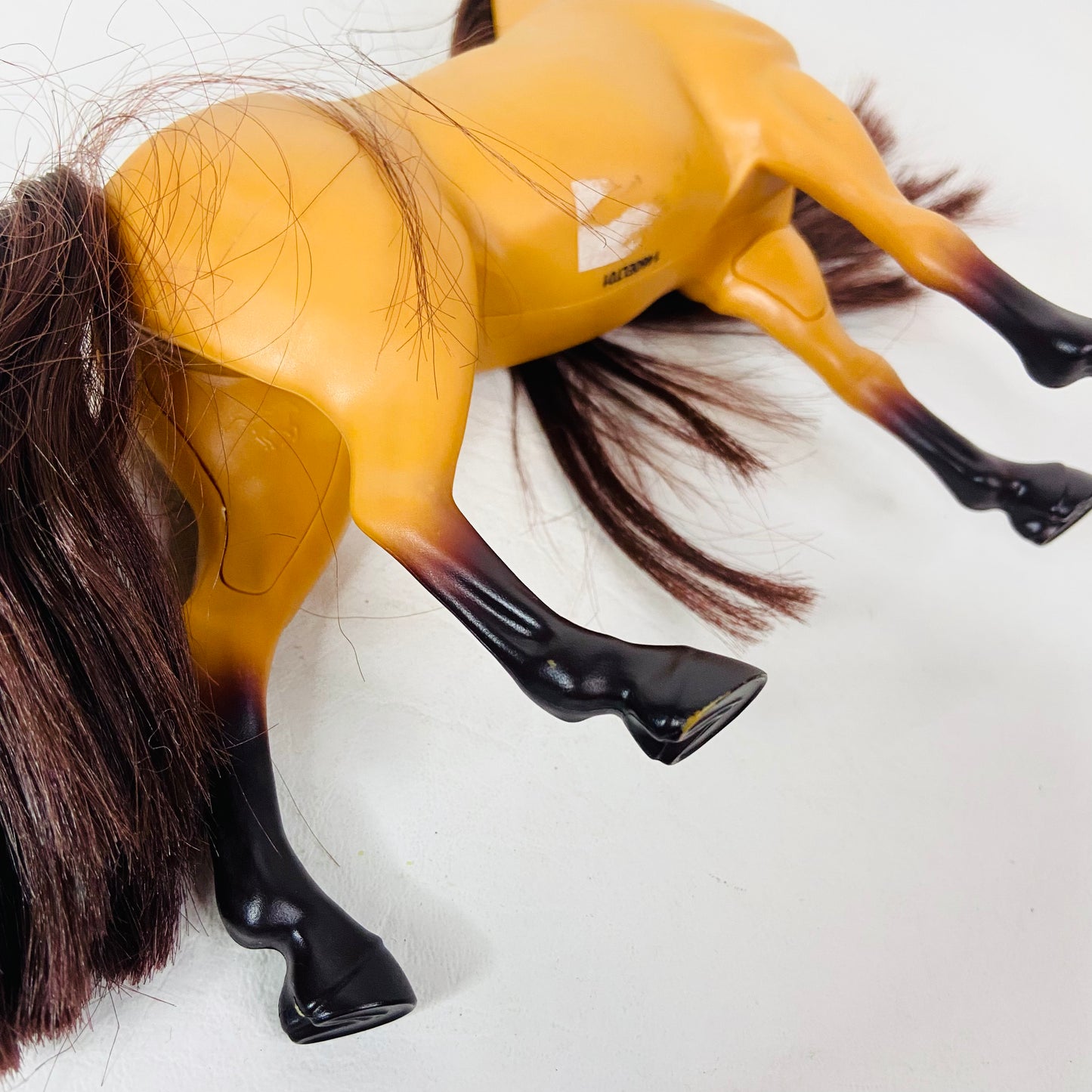 Bundle of 6 Dreamworks Mattel Spirit Untamed Riding Free Wild Horses & Saddles