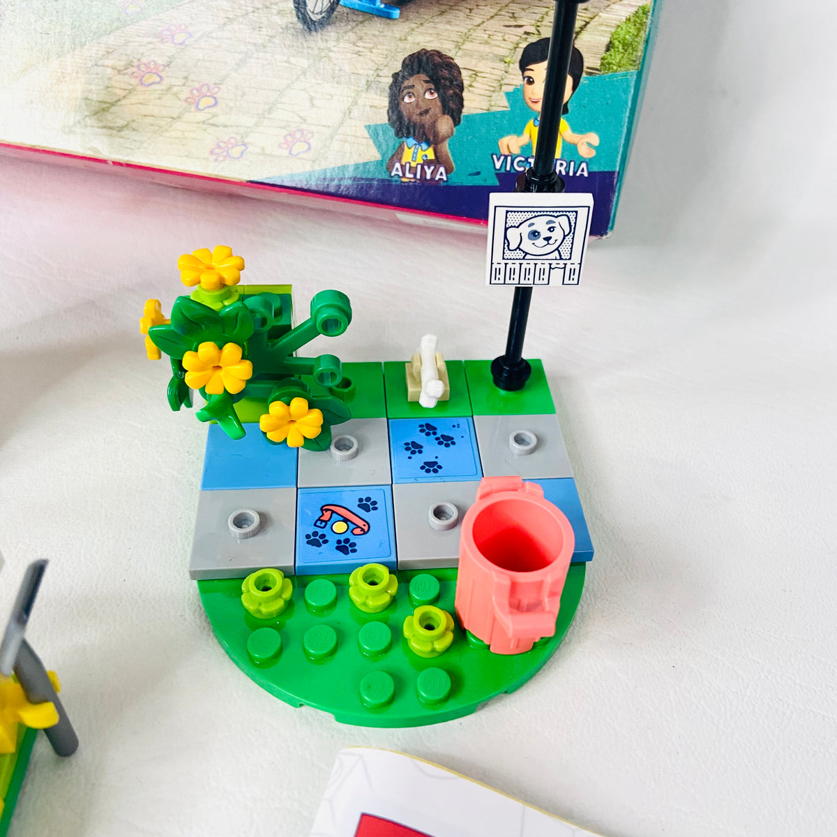 LEGO Friends: Dog Rescue Bike (41738)100% Complete With Instructions & Minifigures & Box