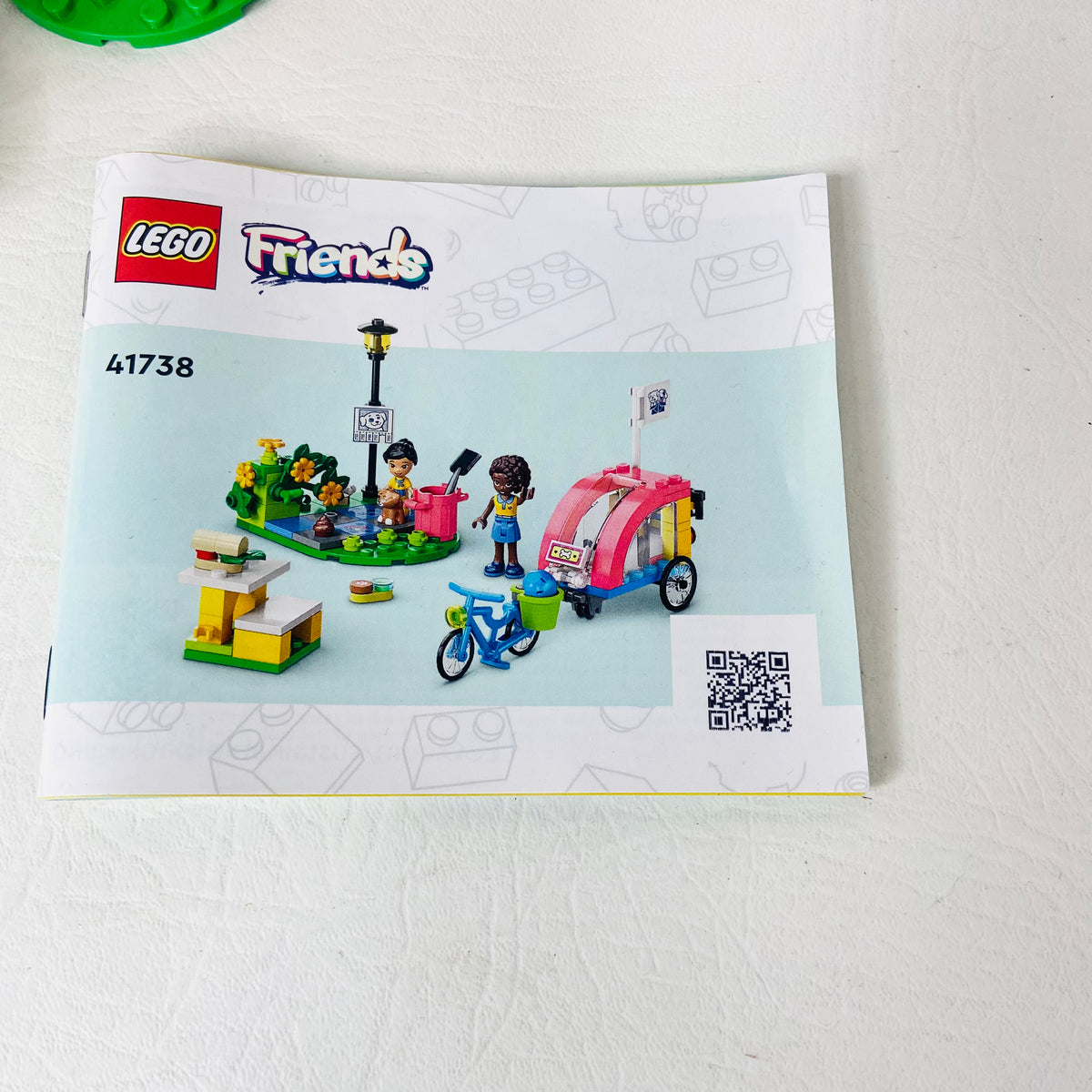 LEGO Friends: Dog Rescue Bike (41738)100% Complete With Instructions & Minifigures & Box