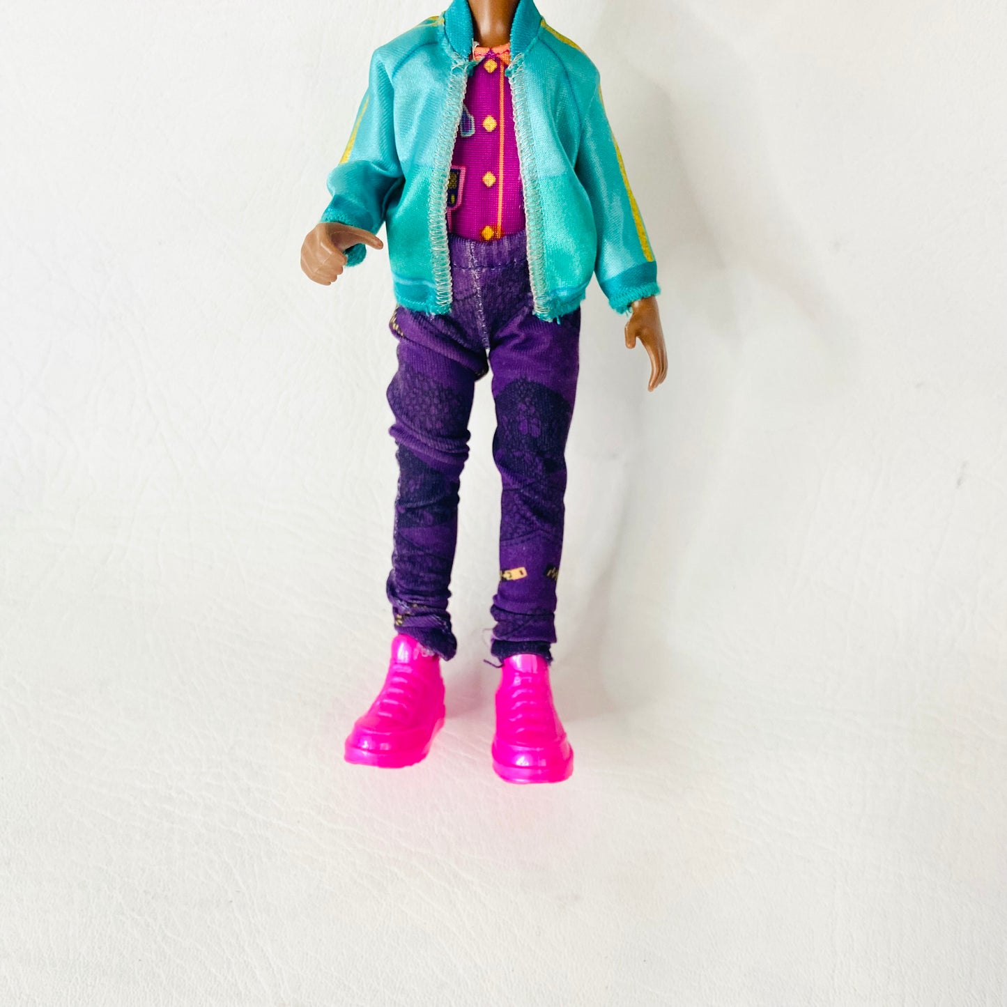 Mattel Karma's World Karma Grant Fashion Doll Netflix (From Bedroom Set)