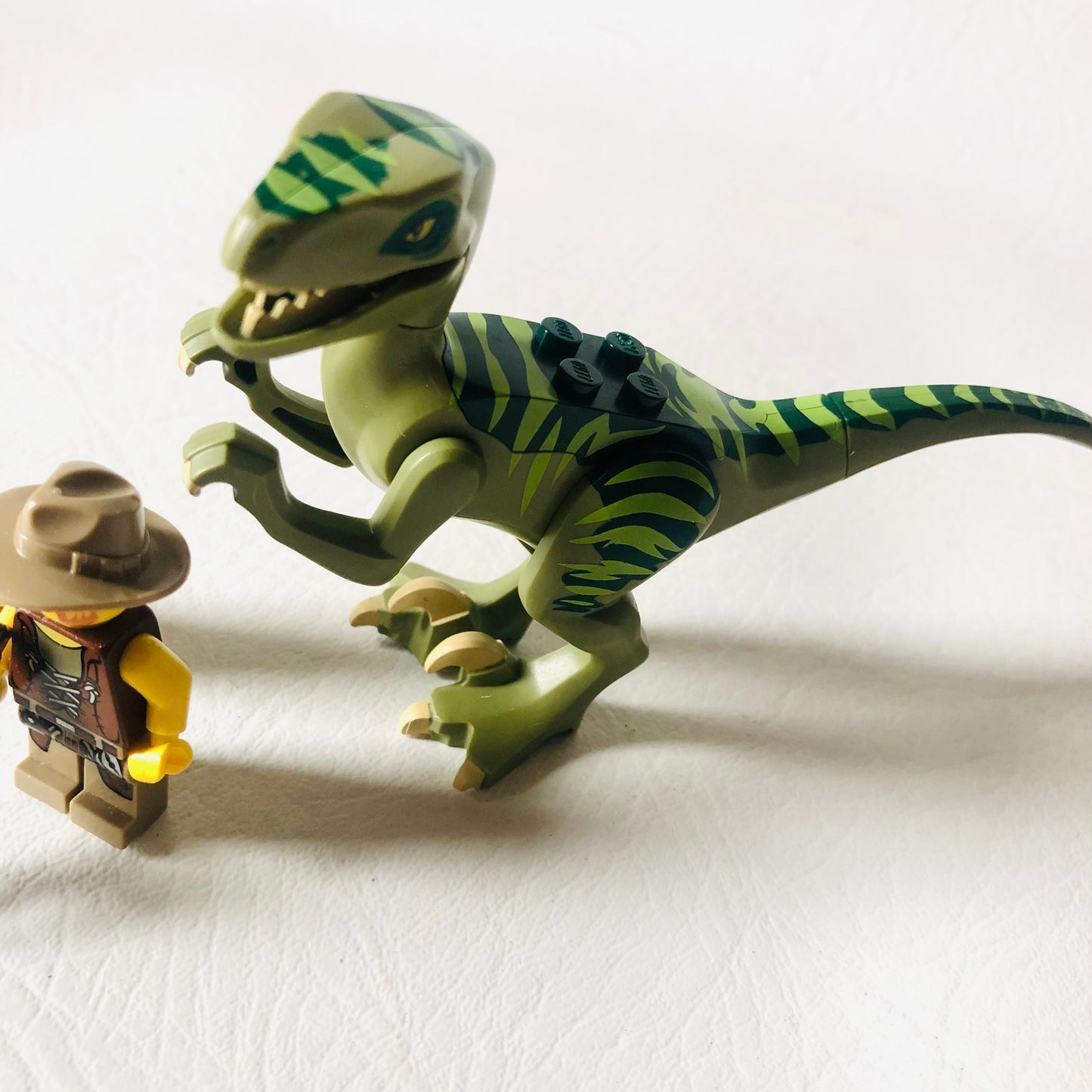 LEGO Dino: Raptor Chase (5884) 100% Complete With Instructions & Dinosaur & Minifigures