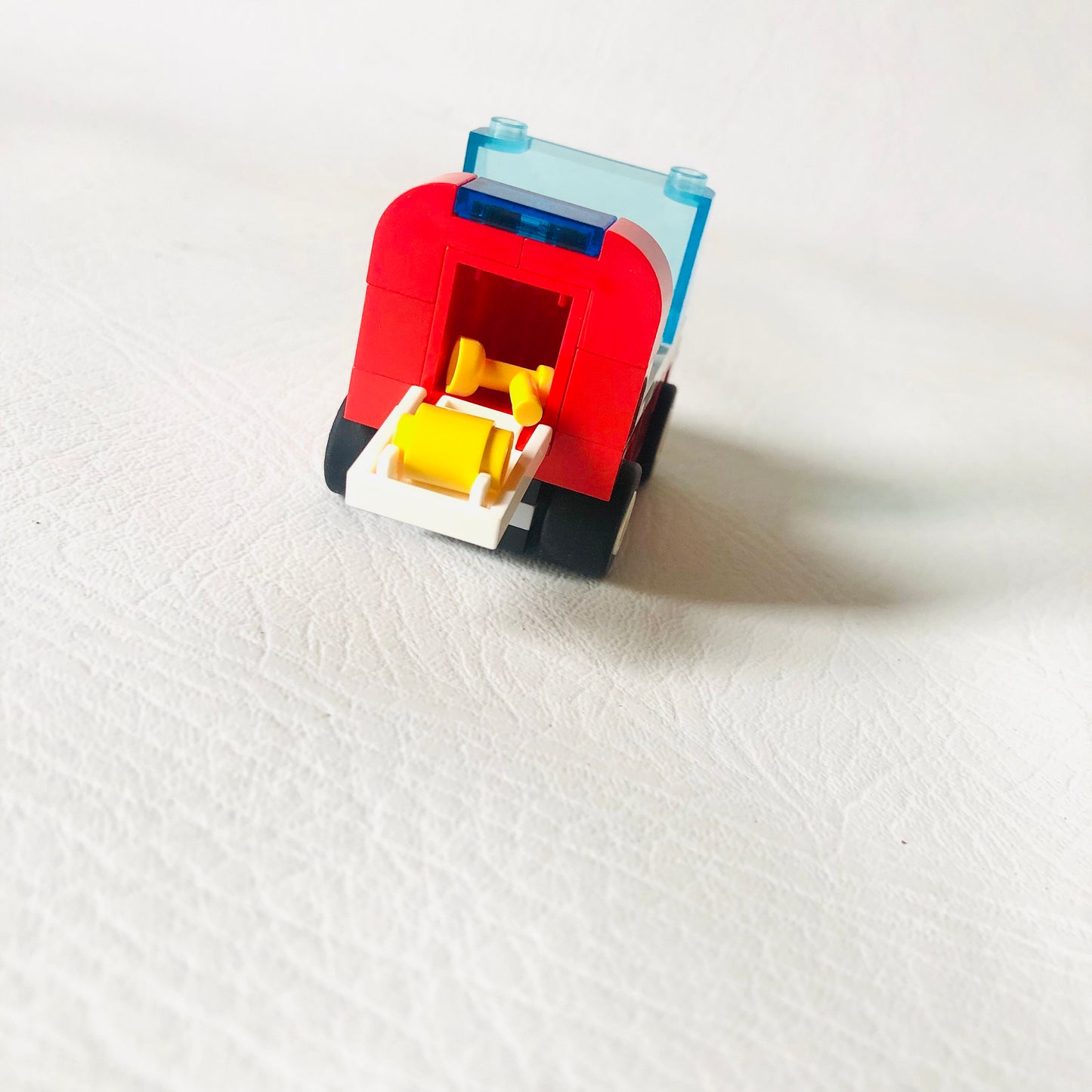 LEGO City: Firemans Car (30001) 100% Complete With Instructions & Minifigures
