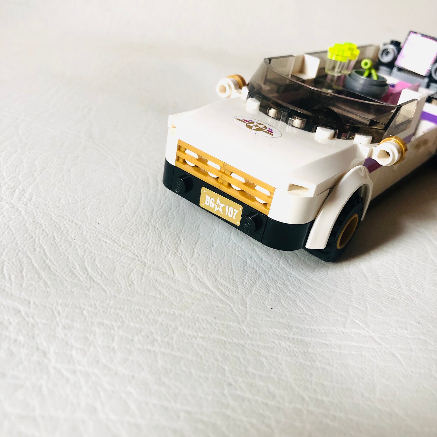 LEGO FRIENDS: Pop Star Limousine (41107) 100% Complete With Instructions & Minifigures
