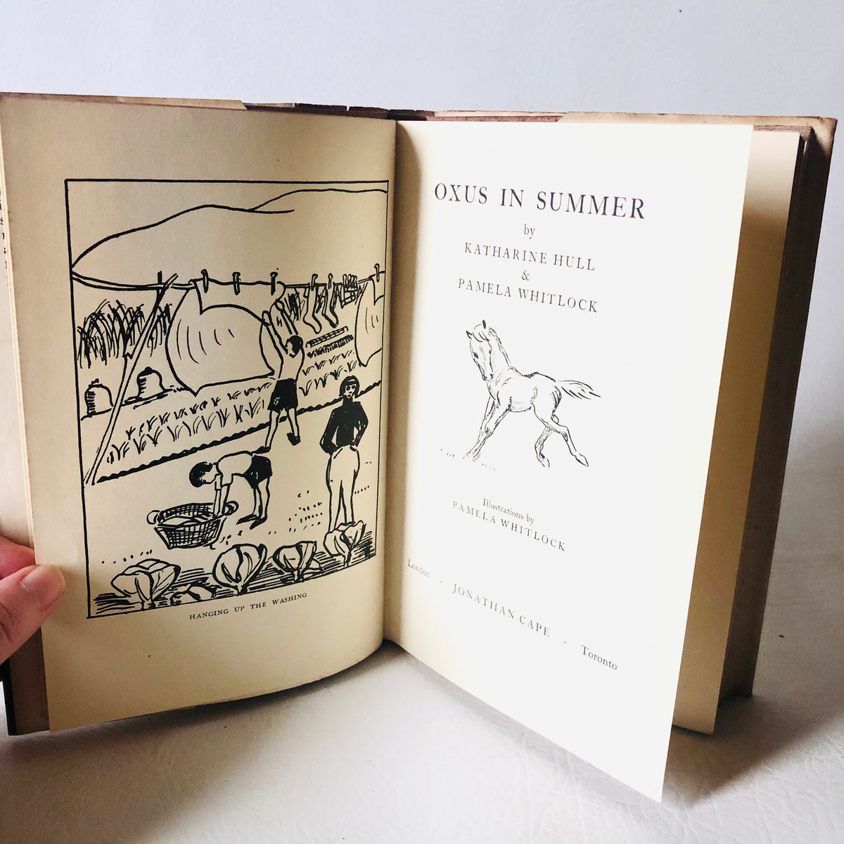 Oxus in Summer - Katharine Hull & Pamela Whitlock: The Far-Distant Oxus Gang Adventure Novel Rare 1939 1st Edition