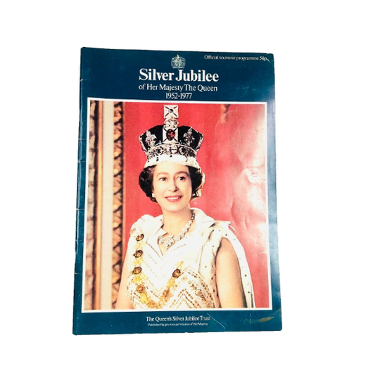 Vintage 1977 The Queen’s Silver Jubilee Official Souvenir Program Book - 1952-1977 Royal Collectible